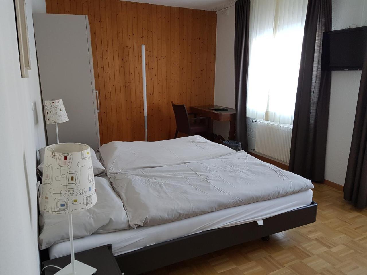Auberge De La Couronne Saignelégier Εξωτερικό φωτογραφία