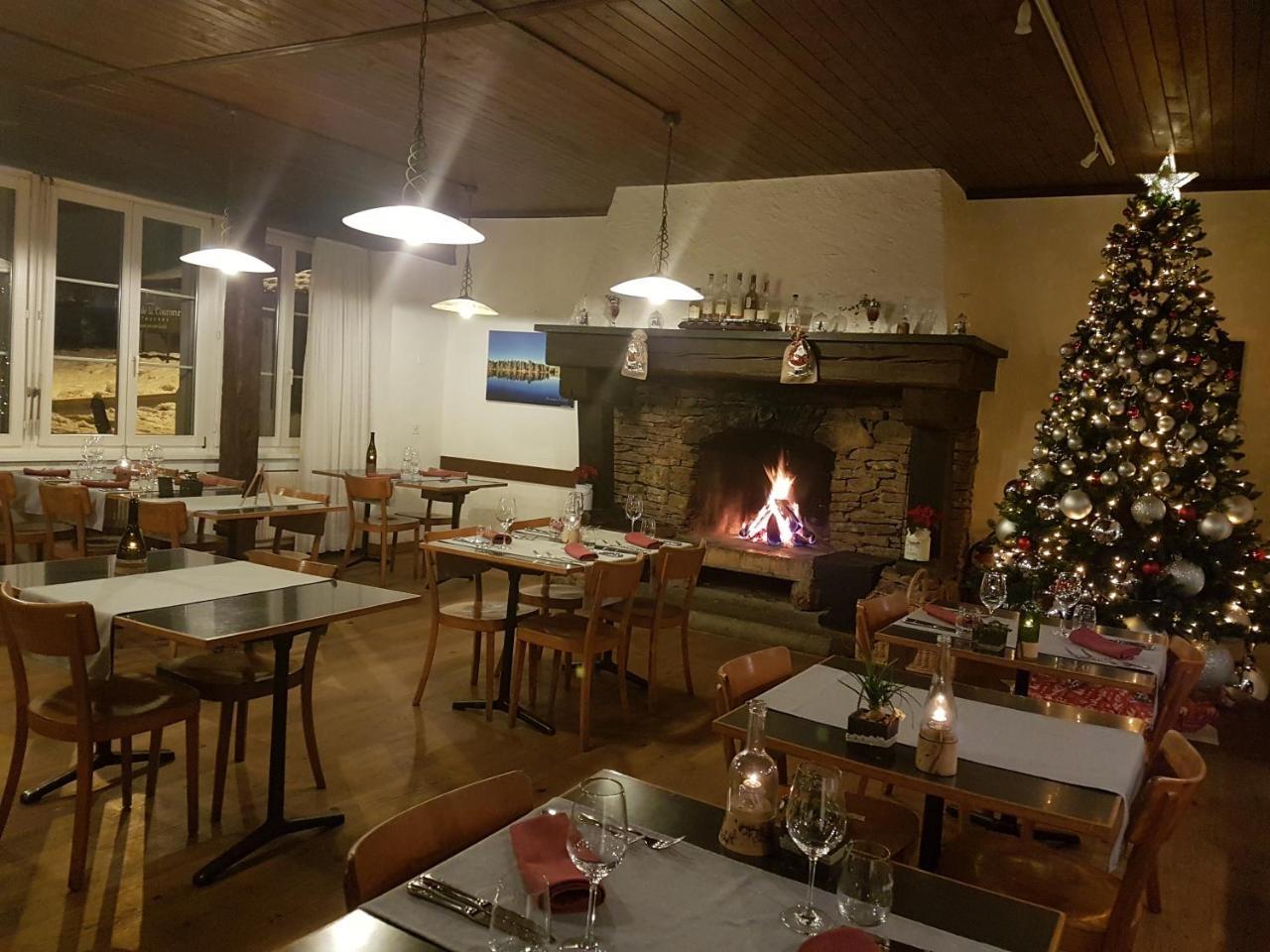 Auberge De La Couronne Saignelégier Εξωτερικό φωτογραφία
